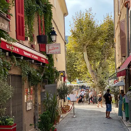 Appartamento - Très Beau Climatisé à Côté Du Port *
