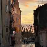 Apartamento - Très Beau Climatisé à Côté Du Port *