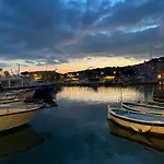 公寓 - Tres Beau Climatise A Cote Du Port *
