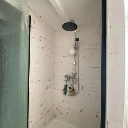 - Très Beau Climatisé à Côté Du Port Appartement *