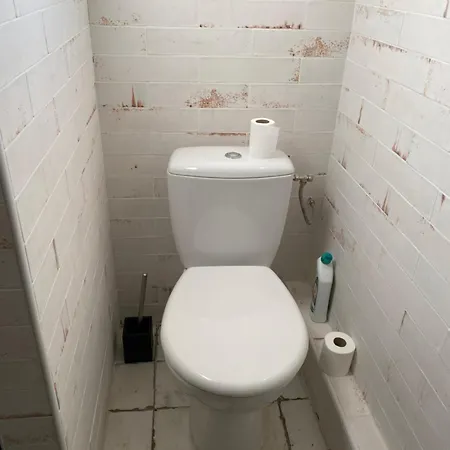 Appartement - Très Beau Climatisé à Côté Du Port *