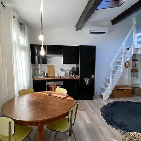 Appartement - Très Beau Climatisé à Côté Du Port Cassis